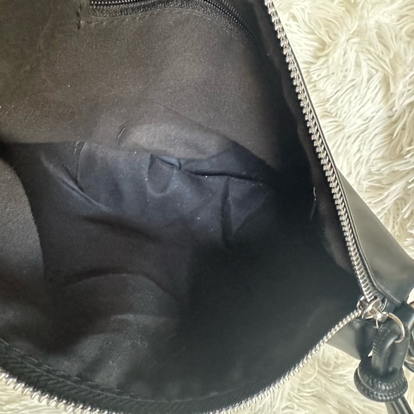 Dumpling Soft Leather Crossbody Bag - Picture 6 of 7